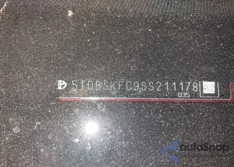 2025 Toyota Sienna Le z USA, uszkodzony, nr VIN 5TDBSKFC9SS211178